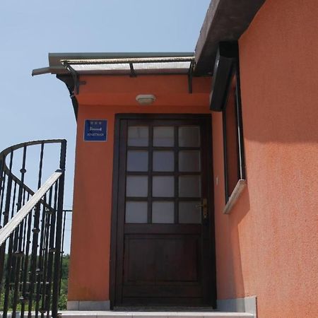 Apartment Kornarija Buje Exterior photo